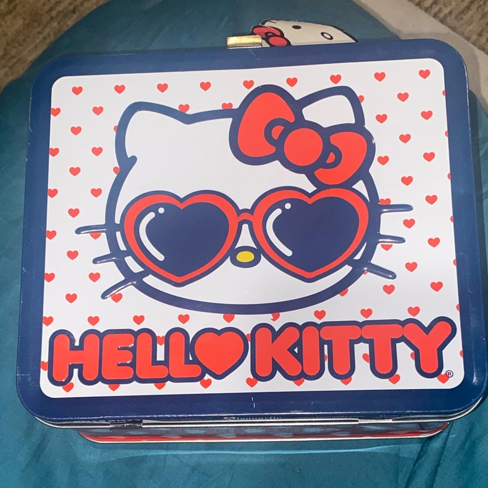 Hello Kitty Lunch Box Loungefly BNWT